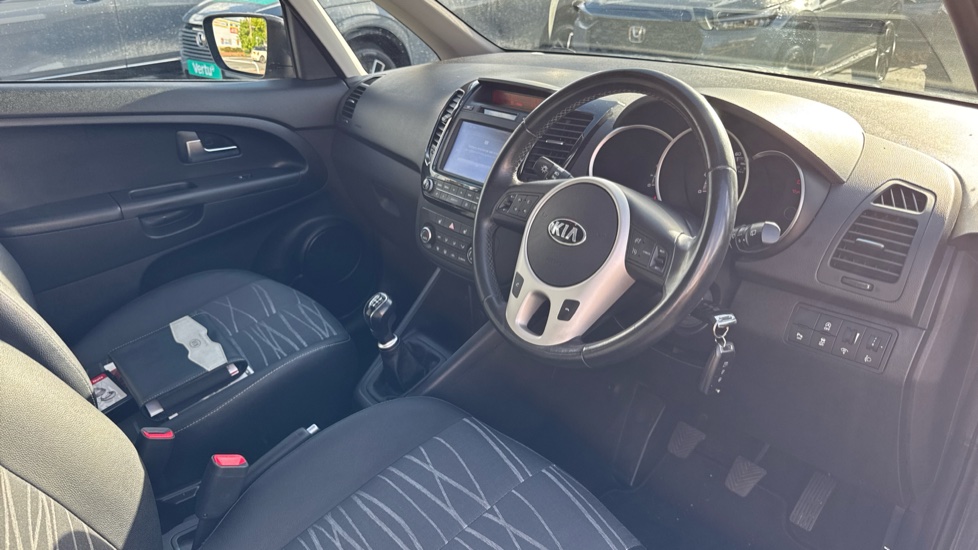 Kia Venga 1.6 CRDi ISG 3 5dr Diesel Hatchback - Image 14