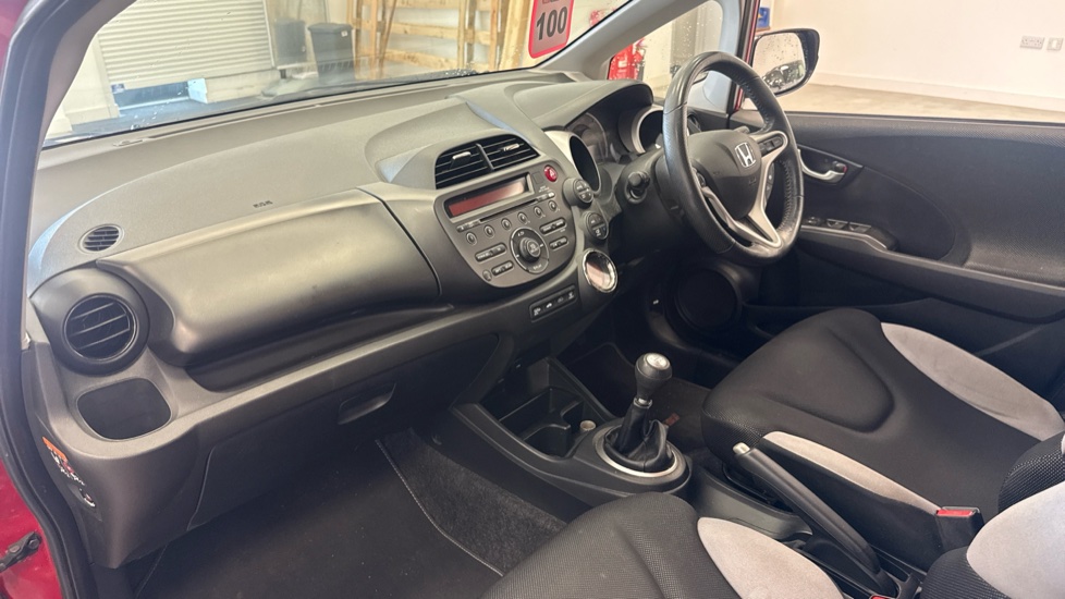 Honda Jazz 1.4 i-VTEC Si 5dr Petrol Hatchback - Image 9