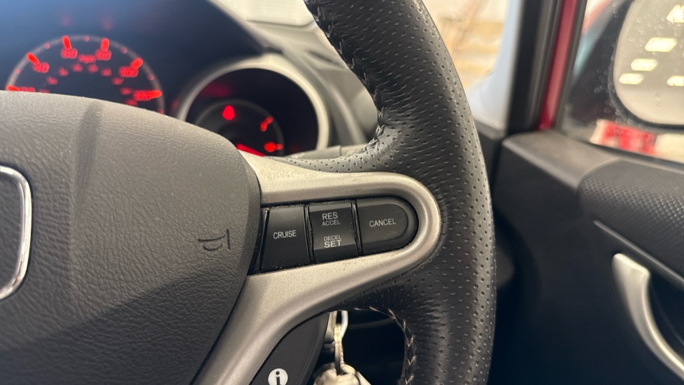 Honda Jazz 1.4 i-VTEC Si 5dr Petrol Hatchback - Image 31