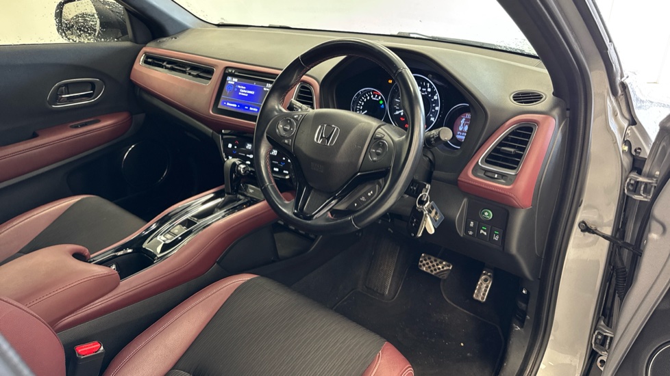 Honda HR-V 1.5 i-VTEC Turbo Sport CVT 5dr Petrol Hatchback - Image 11