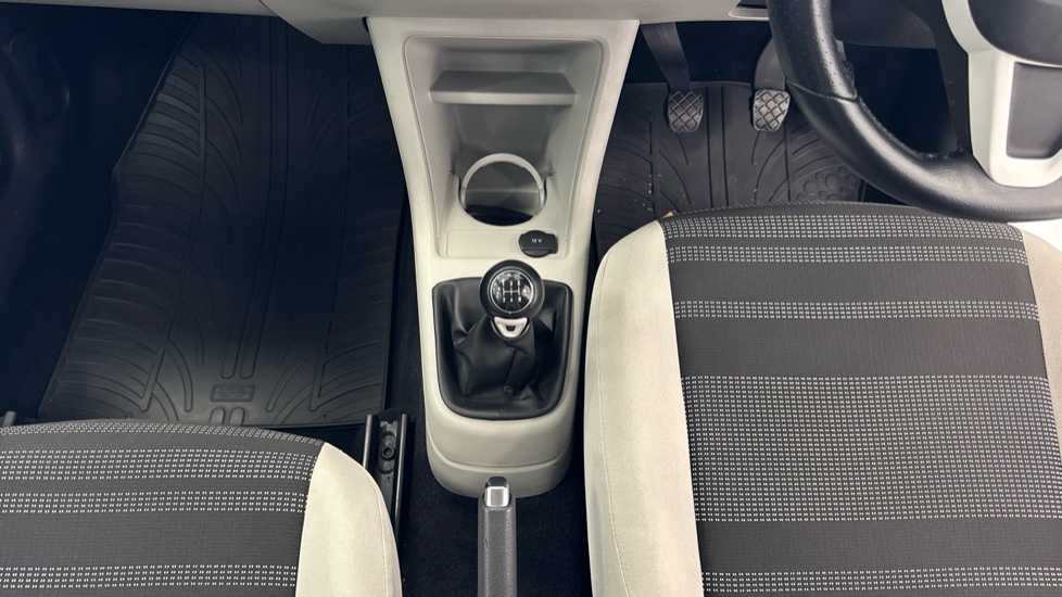 SEAT Mii 1.0 SE 3dr Petrol Hatchback - Image 13