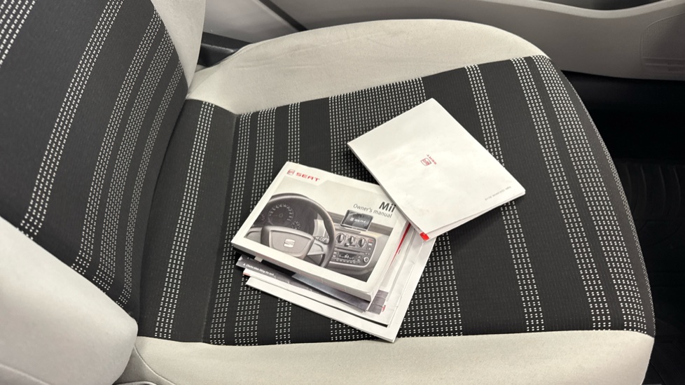 SEAT Mii 1.0 SE 3dr Petrol Hatchback - Image 19