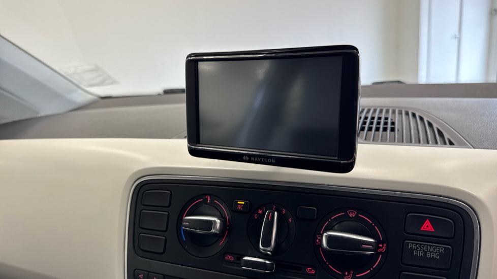 SEAT Mii 1.0 SE 3dr Petrol Hatchback - Image 22