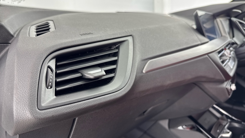 BMW 1 Series M135i xDrive 5dr Step Auto Petrol Hatchback - Image 38
