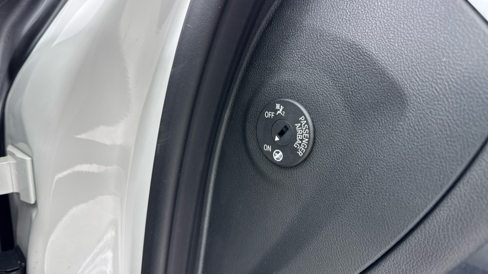 BMW 2 Series 220i M Sport 2dr Step Auto [Tech+ Pack] Petrol Coupe - Image 43