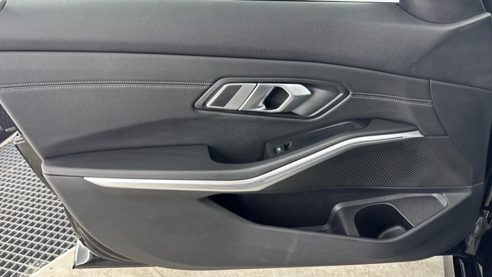 BMW 3 Series M340i xDrive 4dr Step Auto Petrol Saloon - Image 33