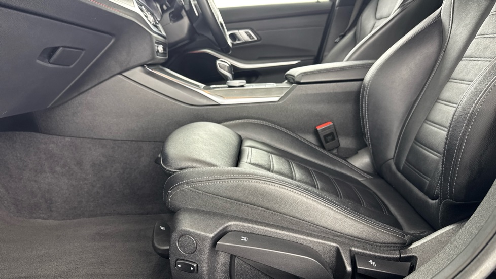 BMW 3 Series M340i xDrive 4dr Step Auto Petrol Saloon - Image 34