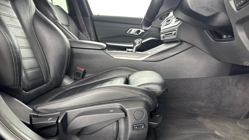BMW 3 Series M340i xDrive 4dr Step Auto Petrol Saloon - Image 43