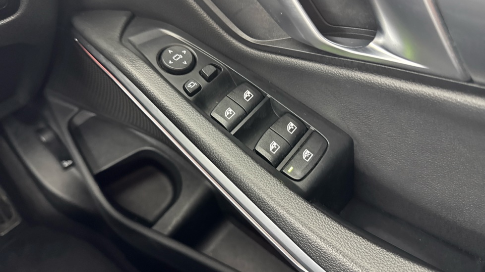 BMW 3 Series M340i xDrive 4dr Step Auto Petrol Saloon - Image 52