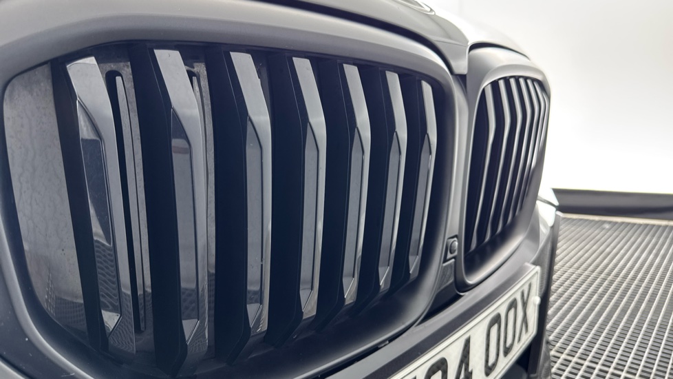 BMW X5 xDrive40d MHT M Sport 5dr Auto Diesel Estate - Image 38
