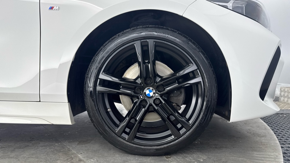 BMW 1 Series 118i M Sport 5dr Step Auto Petrol Hatchback - Image 14