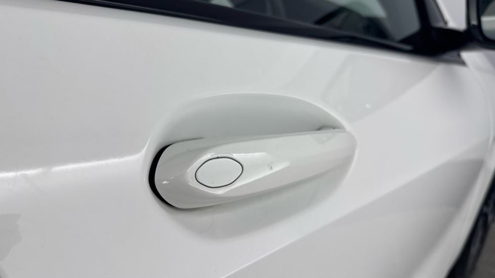 BMW 1 Series 118i M Sport 5dr Step Auto Petrol Hatchback - Image 28