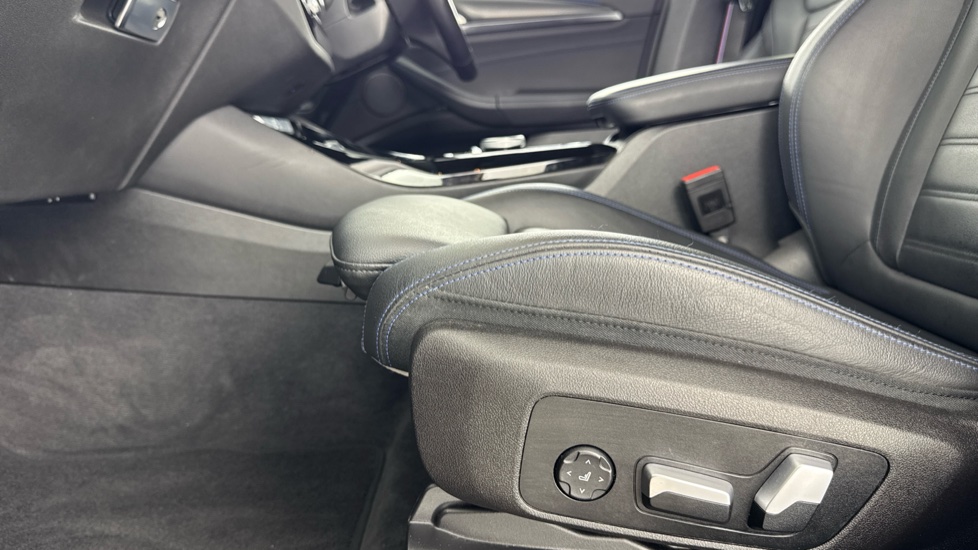 BMW iX3 210kW M Sport Pro 80kWh 5dr Auto Electric Estate - Image 37