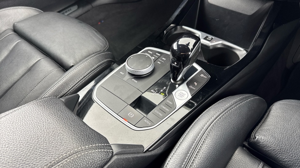 BMW 1 Series M135i xDrive 5dr Step Auto Petrol Hatchback - Image 10