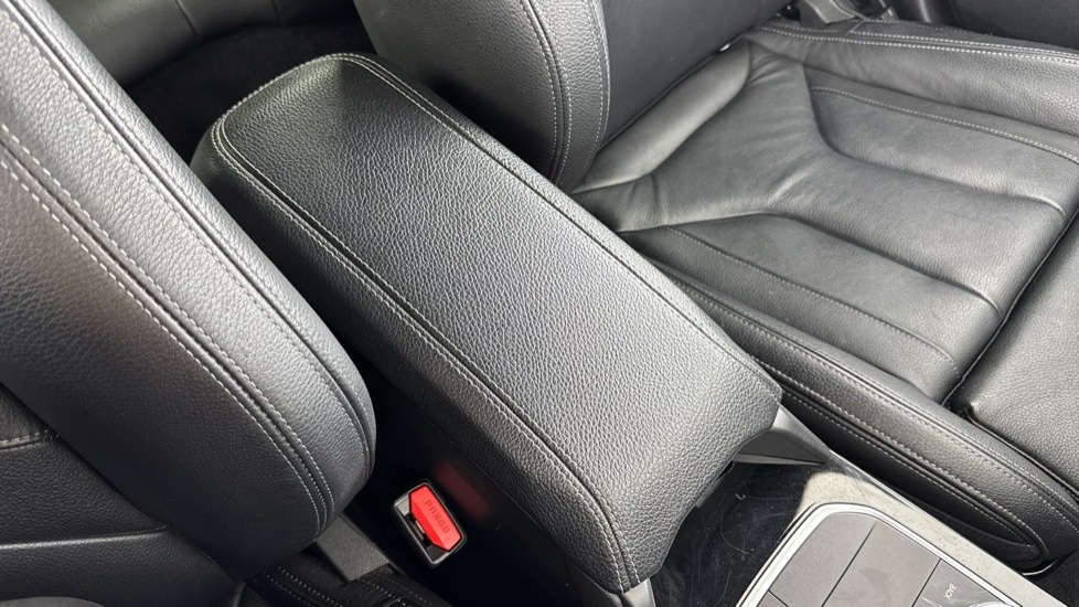 BMW 1 Series M135i xDrive 5dr Step Auto Petrol Hatchback - Image 51