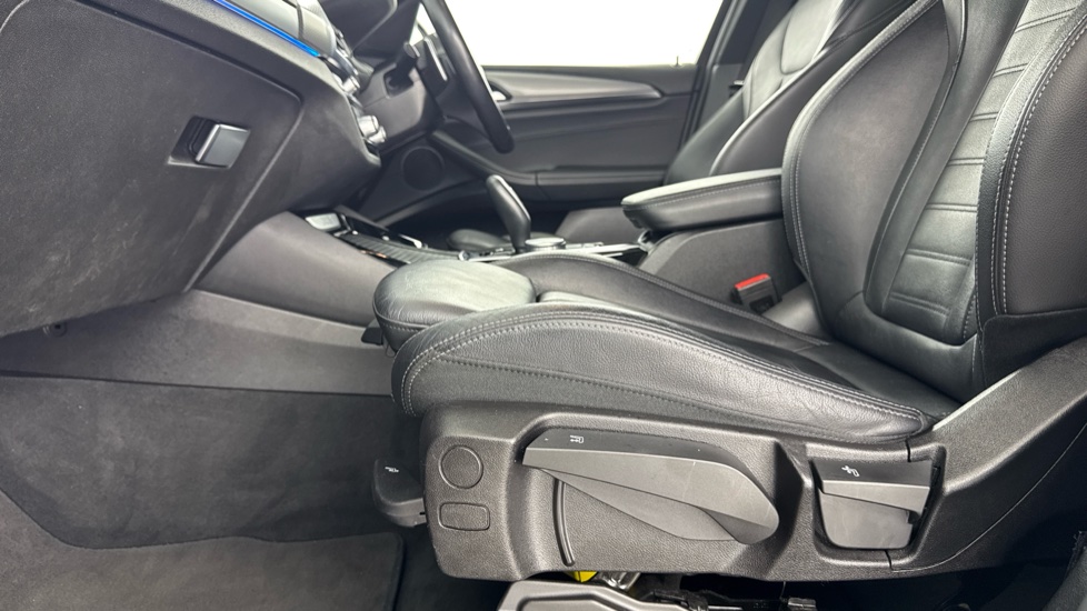 BMW X3 xDrive 30e M Sport 5dr Auto Estate - Image 36