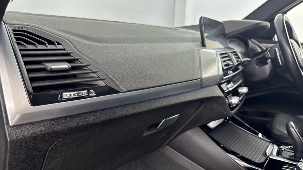 BMW X3 xDrive 30e M Sport 5dr Auto Estate - Image 37
