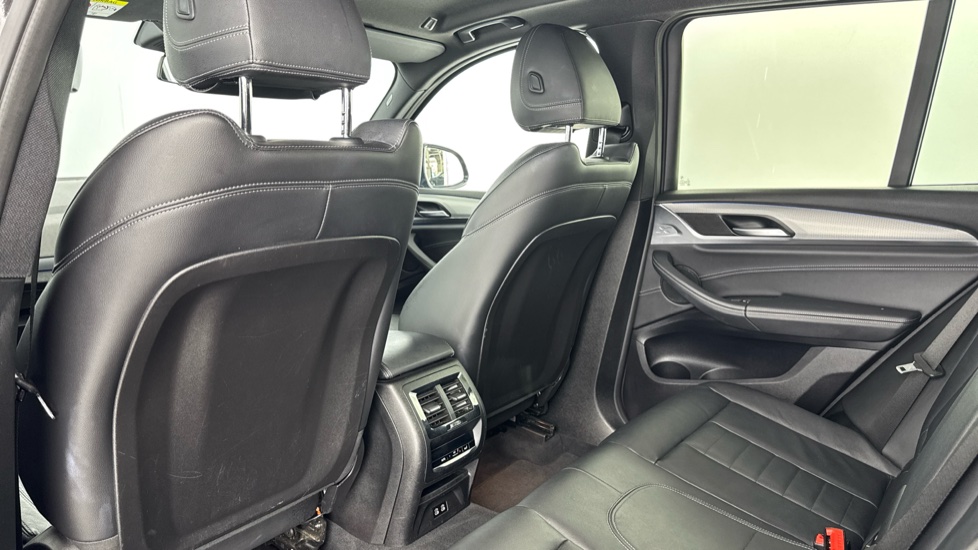 BMW X3 xDrive 30e M Sport 5dr Auto Estate - Image 39