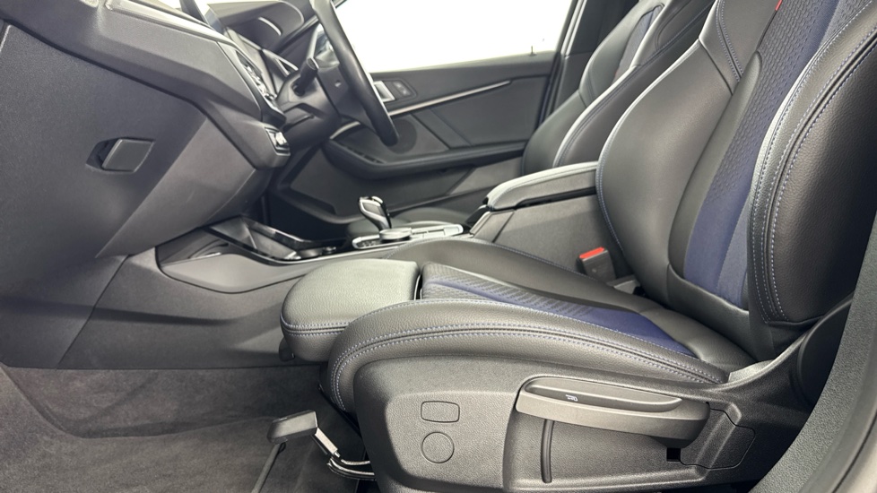 BMW 1 Series 118i M Sport 5dr Step Auto Petrol Hatchback - Image 32