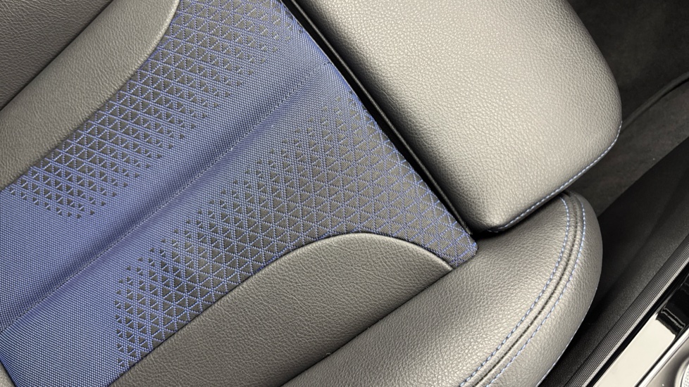 BMW 1 Series 118i M Sport 5dr Step Auto Petrol Hatchback - Image 44