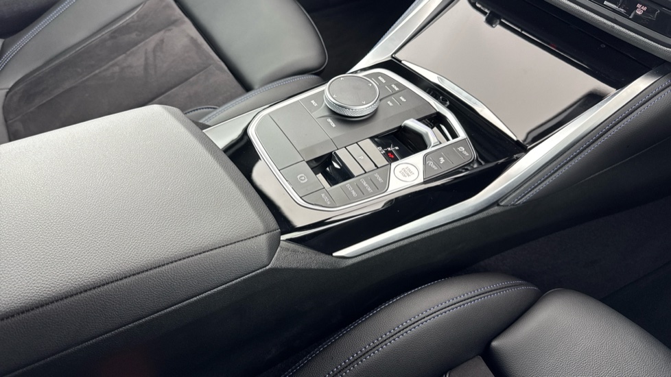 BMW 2 Series 220i M Sport 2dr Step Auto Petrol Coupe - Image 10