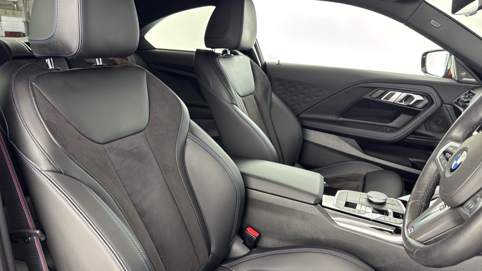 BMW 2 Series 220i M Sport 2dr Step Auto Petrol Coupe - Image 11