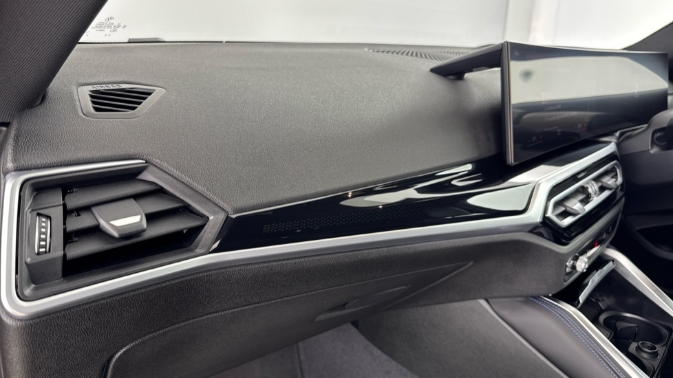 BMW 2 Series 220i M Sport 2dr Step Auto Petrol Coupe - Image 34
