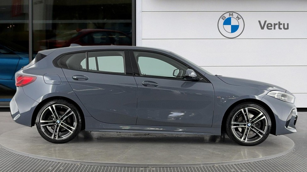 BMW 1 Series 118i [136] M Sport 5dr [Live Cockpit Professional] Petrol Hatchback - Image 3