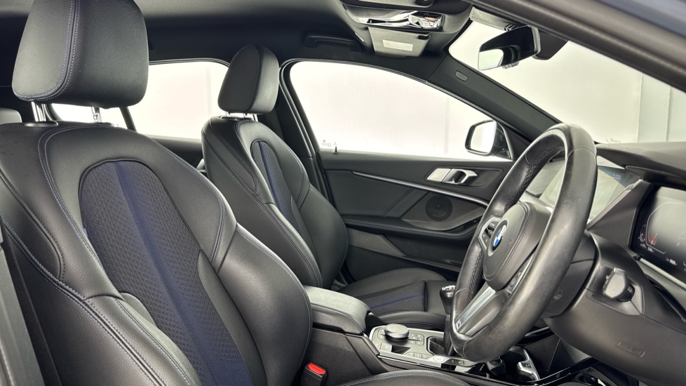 BMW 1 Series 118i [136] M Sport 5dr [Live Cockpit Professional] Petrol Hatchback - Image 11