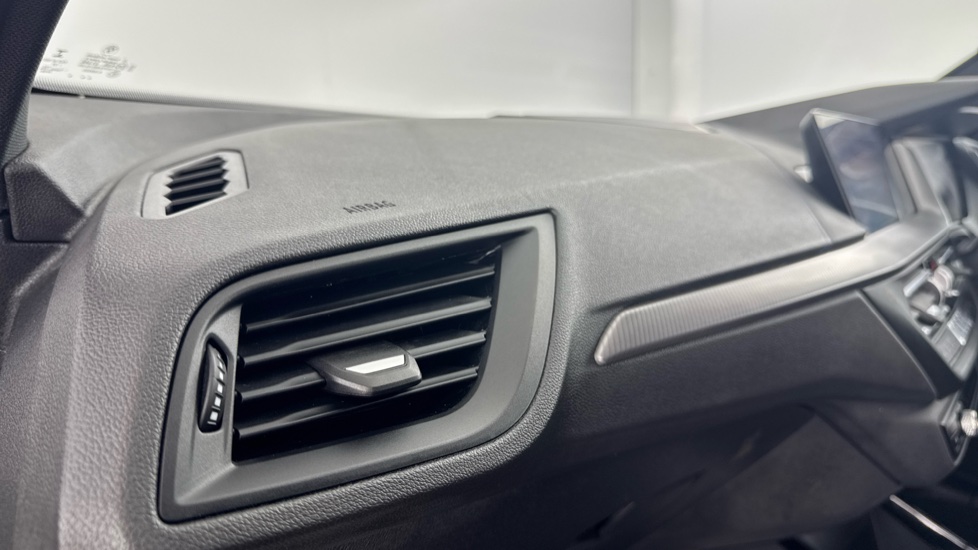 BMW 1 Series M135i xDrive 5dr Step Auto Petrol Hatchback - Image 35