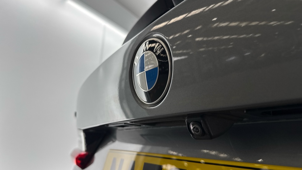 BMW 3 Series 320d xDrive MHT M Sport 5dr Step Auto [Pro Pack] Diesel Estate - Image 25