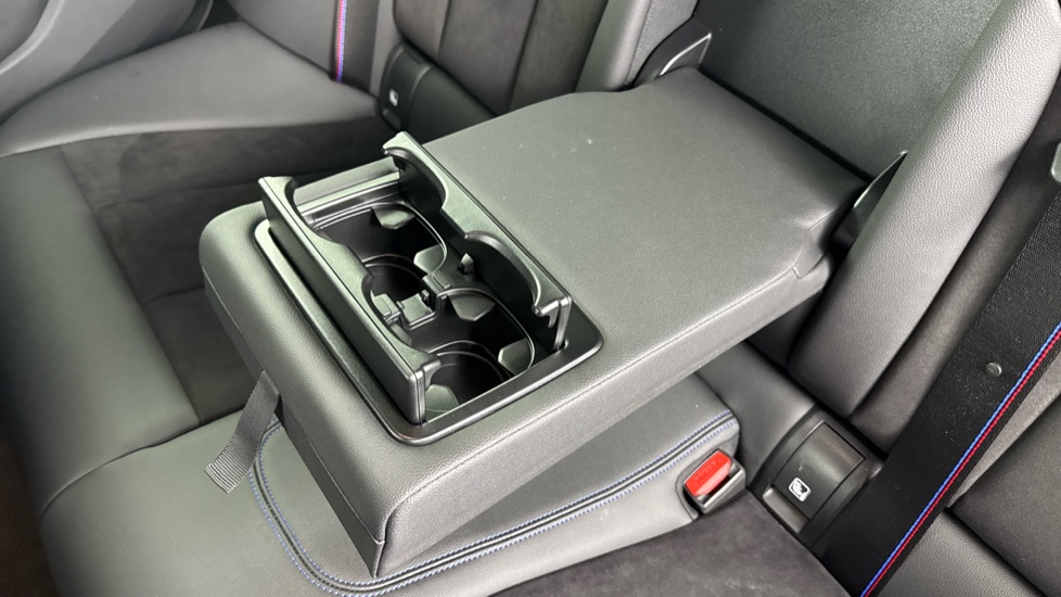 BMW 3 Series 320d xDrive MHT M Sport 5dr Step Auto [Pro Pack] Diesel Estate - Image 42