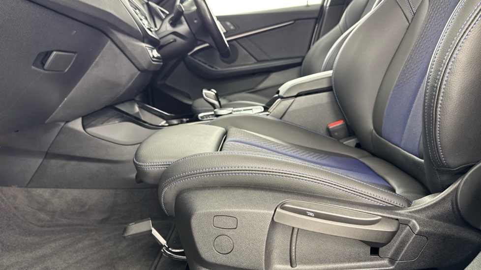 BMW 1 Series 118i [136] M Sport 5dr Step Auto [LCP] Petrol Hatchback - Image 32