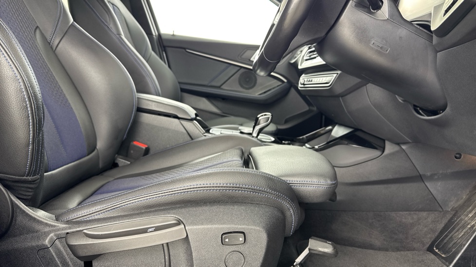 BMW 1 Series 118i [136] M Sport 5dr Step Auto [LCP] Petrol Hatchback - Image 40