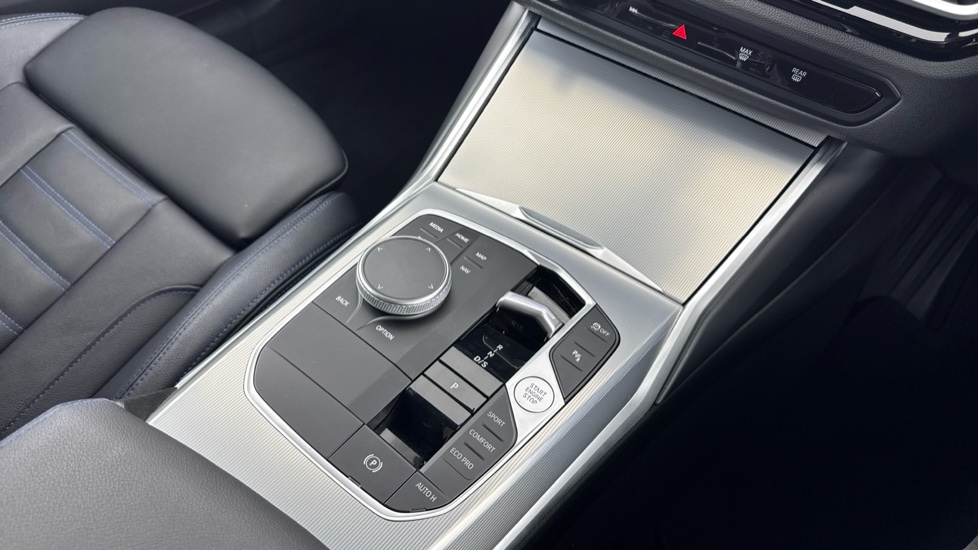 BMW 3 Series M340d xDrive MHT 4dr Step Auto Diesel Saloon - Image 10
