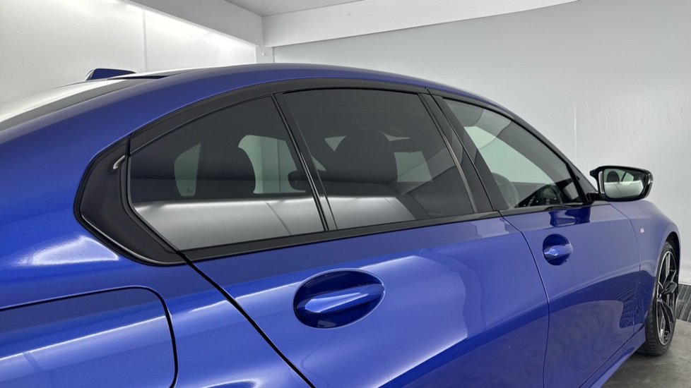 BMW 3 Series M340d xDrive MHT 4dr Step Auto Diesel Saloon - Image 26
