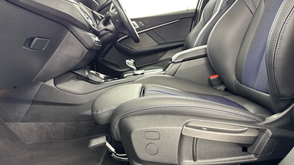BMW 1 Series 118i [136] M Sport 5dr Step Auto [LCP] Petrol Hatchback - Image 32