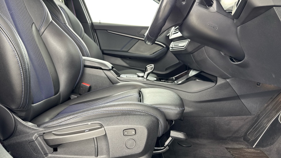 BMW 1 Series 118i [136] M Sport 5dr Step Auto [LCP] Petrol Hatchback - Image 40