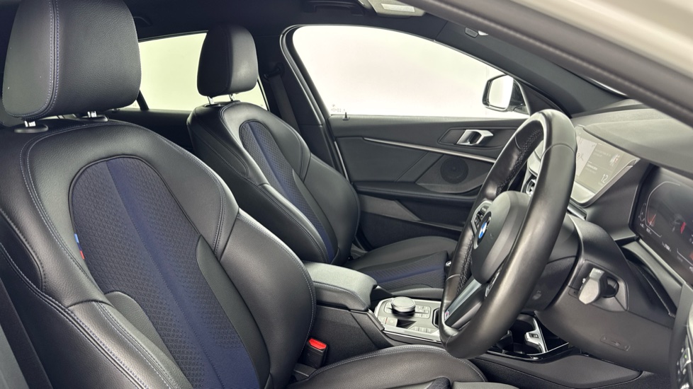 BMW 1 Series 118i [136] M Sport 5dr [Live Cockpit Professional] Petrol Hatchback - Image 11