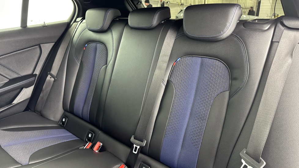 BMW 1 Series 118i [136] M Sport 5dr [Live Cockpit Professional] Petrol Hatchback - Image 12