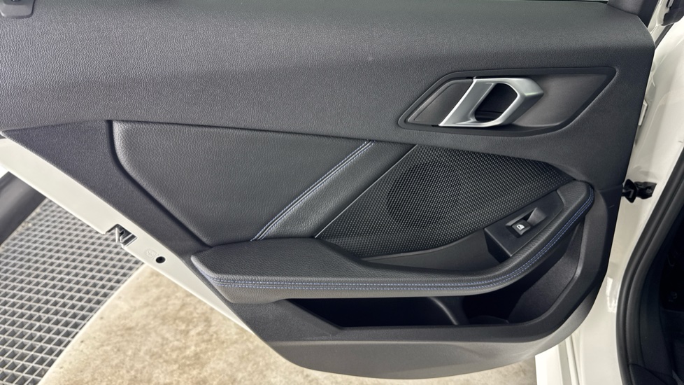 BMW 1 Series 118i [136] M Sport 5dr [Live Cockpit Professional] Petrol Hatchback - Image 35