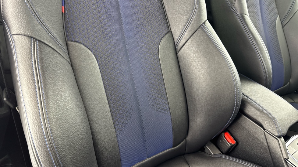 BMW 1 Series 118i [136] M Sport 5dr [Live Cockpit Professional] Petrol Hatchback - Image 41