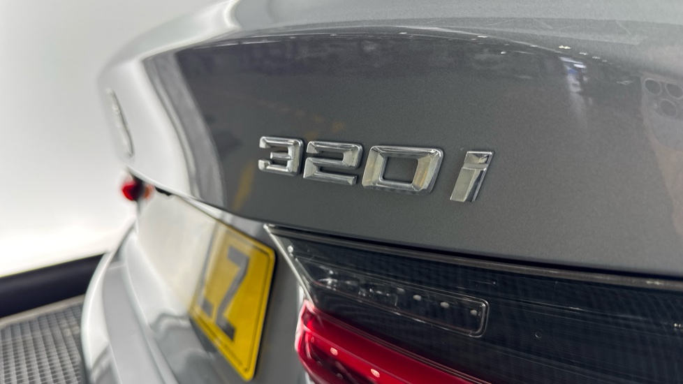 BMW 3 Series 320i M Sport 4dr Step Auto [Tech Pack] Petrol Saloon - Image 26