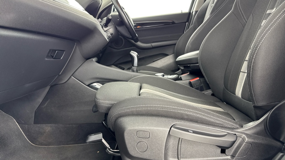 BMW X2 sDrive 18i Sport 5dr Petrol Hatchback - Image 37