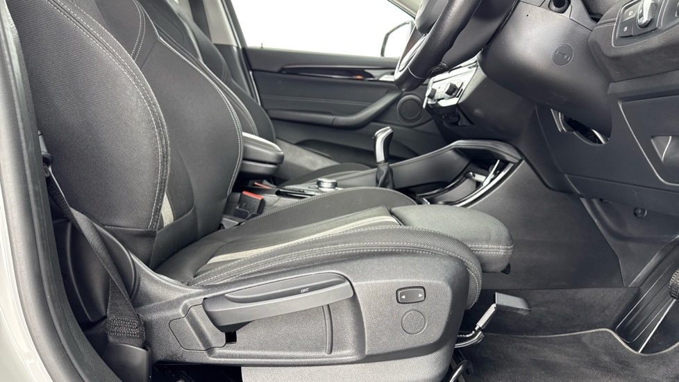 BMW X2 sDrive 18i Sport 5dr Petrol Hatchback - Image 49