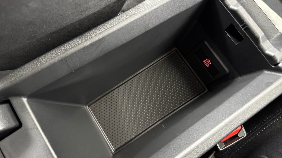 BMW 1 Series M135i xDrive 5dr Step Auto Petrol Hatchback - Image 52