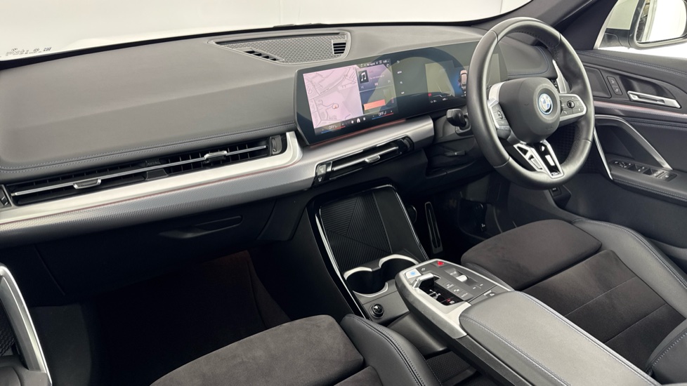 BMW iX1 150kW eDrive20 M Sport 65kWh 5dr Auto Electric Estate - Image 7