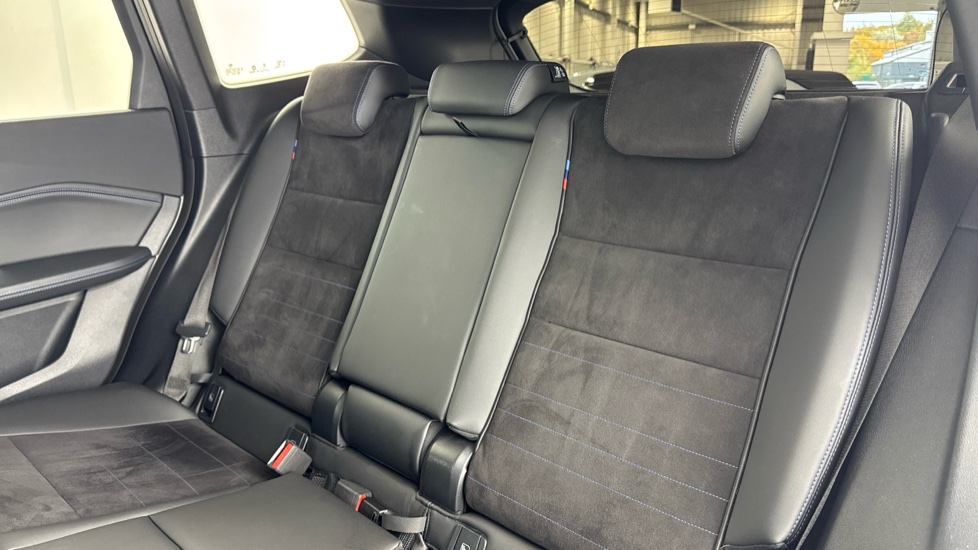 BMW iX1 150kW eDrive20 M Sport 65kWh 5dr Auto Electric Estate - Image 12