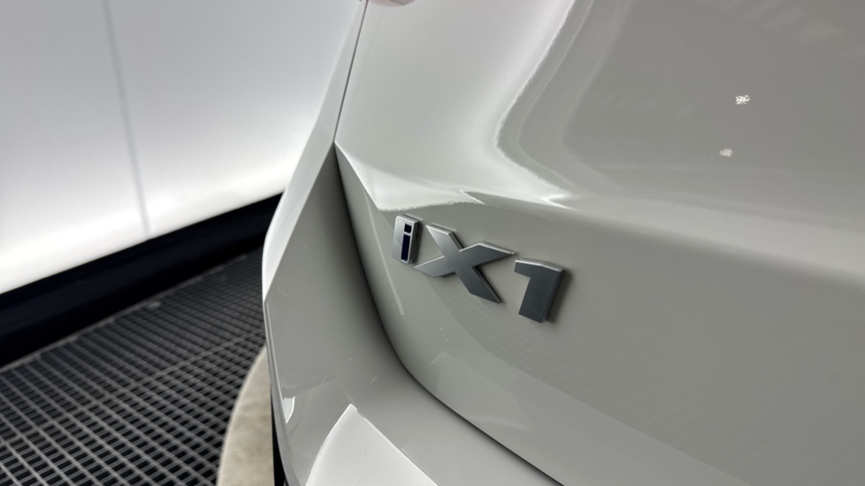 BMW iX1 150kW eDrive20 M Sport 65kWh 5dr Auto Electric Estate - Image 26