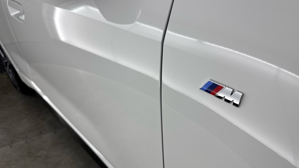 BMW iX1 150kW eDrive20 M Sport 65kWh 5dr Auto Electric Estate - Image 32